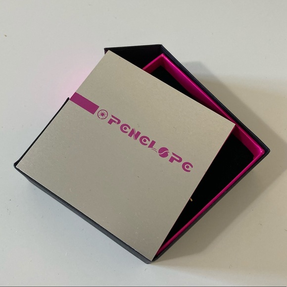 Gloden butterfly brooch - Picture 5 of 6